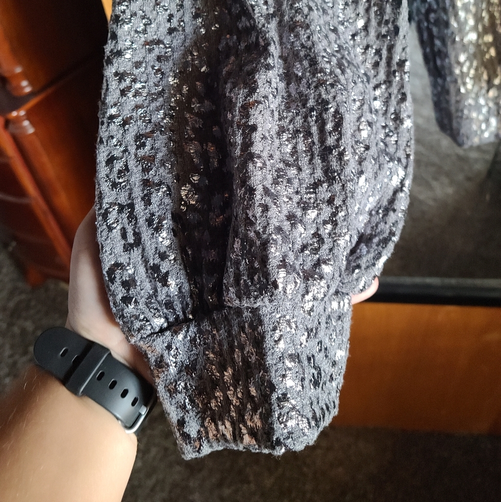 Gray with silver animal print top - Picture 5 of 6